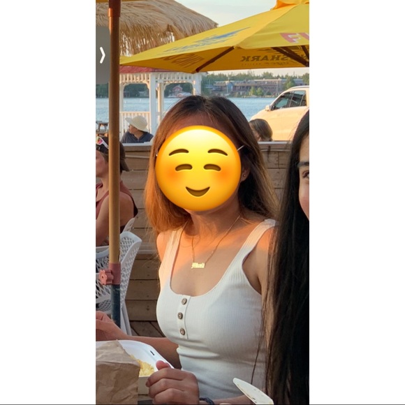 ✨3/$15✨shein button front tank top - Picture 7 of 8